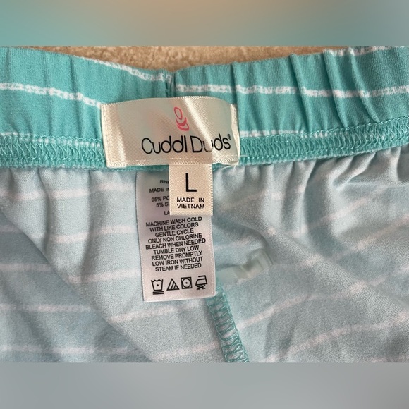 Cuddl Duds cotton blend short sleeve top / pants pajama set, striped; size L - Picture 8 of 9